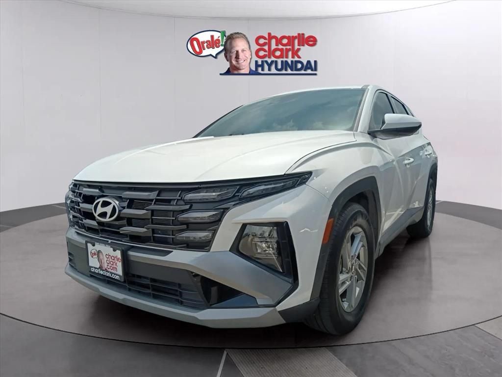 2025 Hyundai Tucson SE FWD's photo