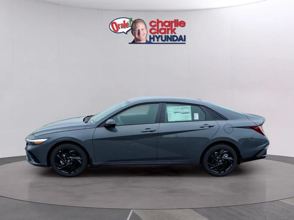 New 2026 Hyundai Elantra SEL Sport Sedan