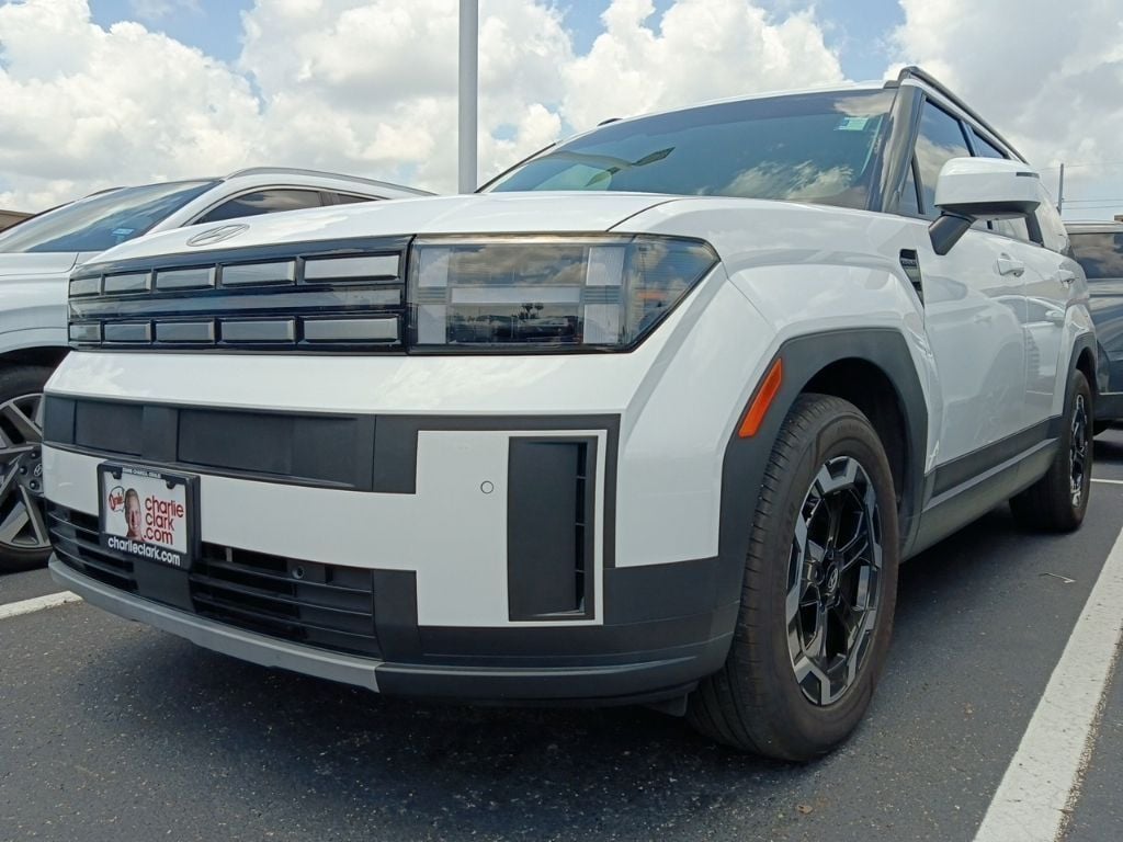 2025 Hyundai Santa Fe SEL 2.5's photo