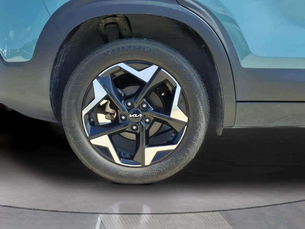 2025 Kia Seltos EX - Photo 20