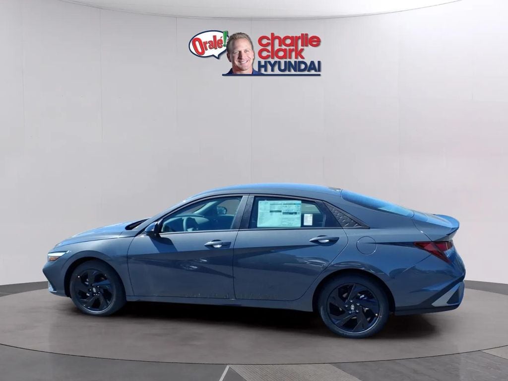 New 2026 Hyundai Elantra SEL Sport Sedan