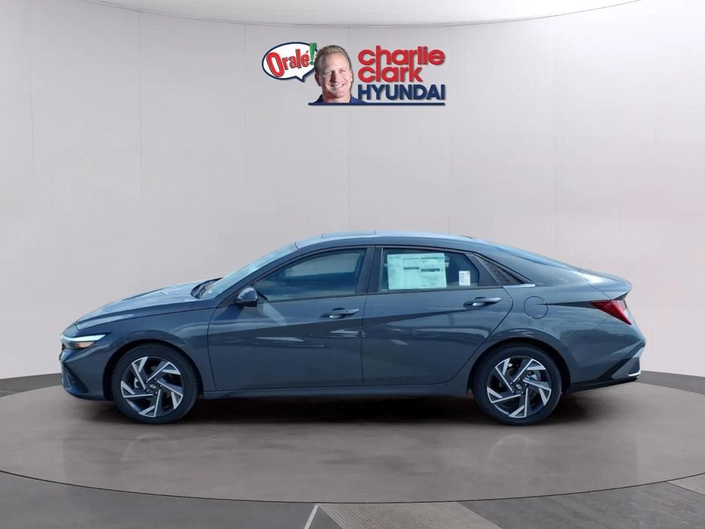 New 2026 Hyundai Elantra Limited Sedan