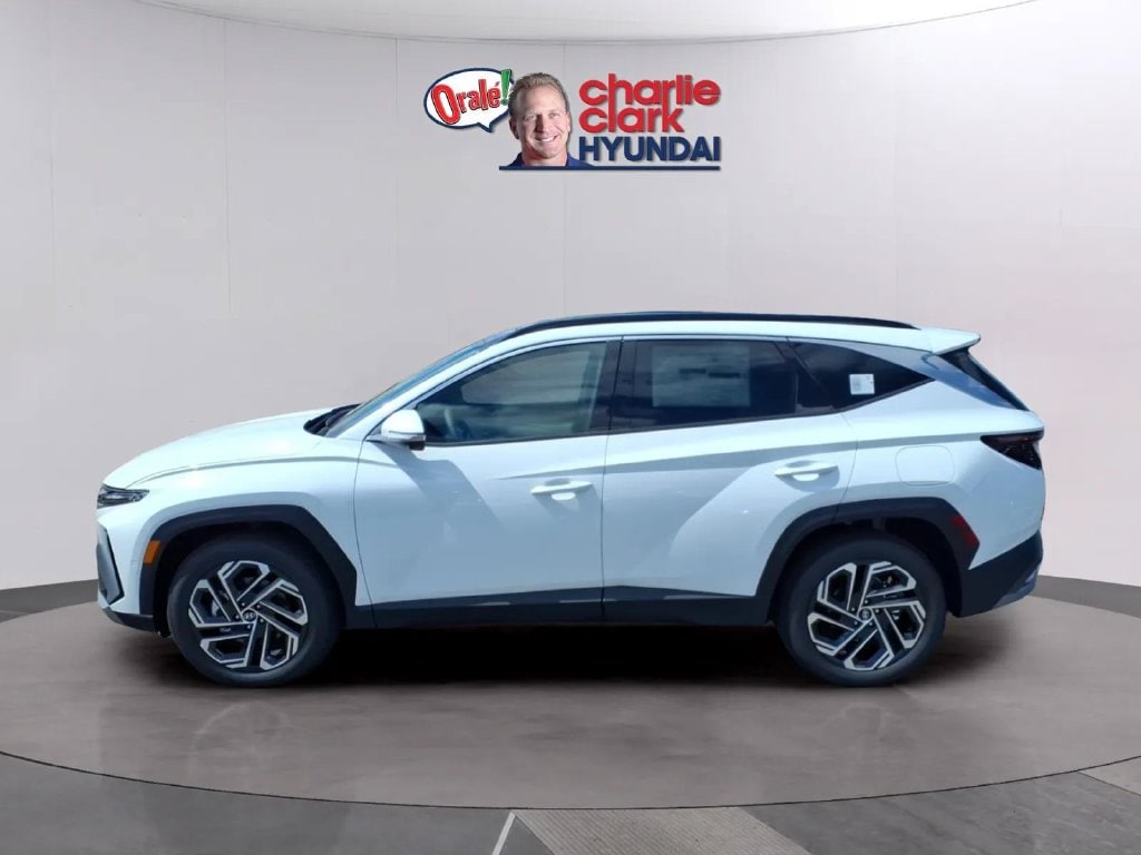 New 2026 Hyundai Tucson Limited FWD SUV