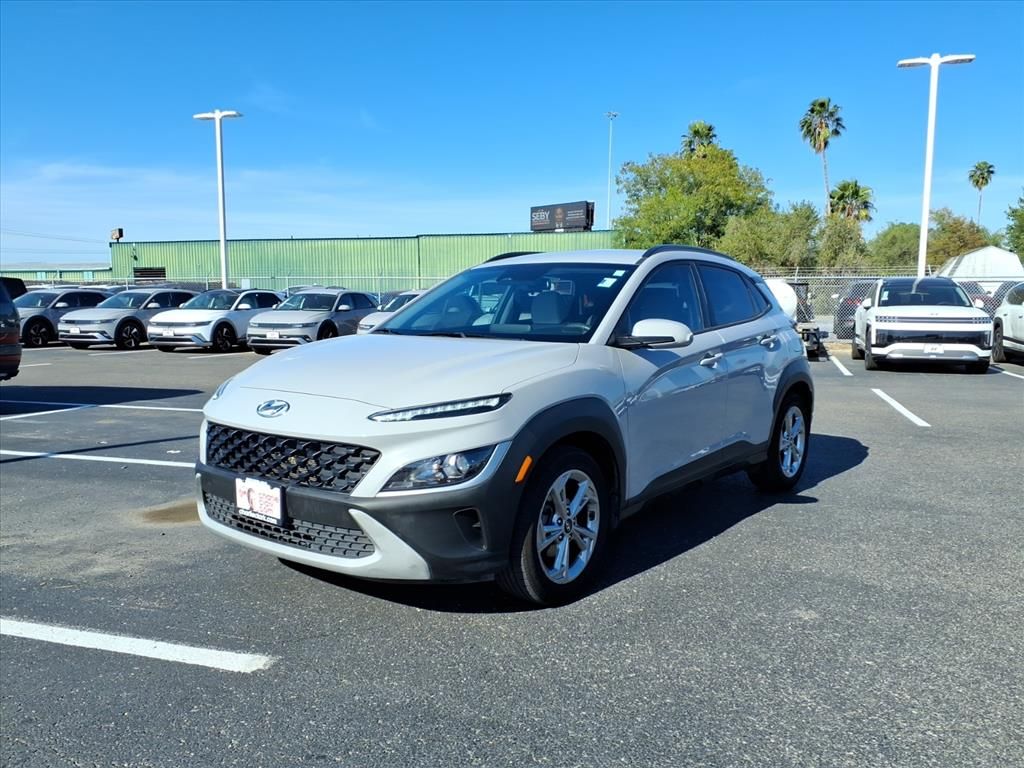 2022 Hyundai Kona SEL's photo
