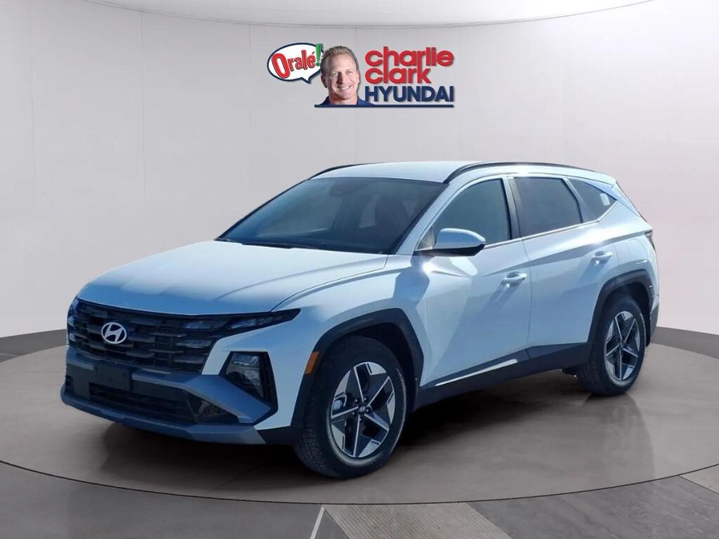 New 2026 Hyundai Tucson SEL FWD SUV