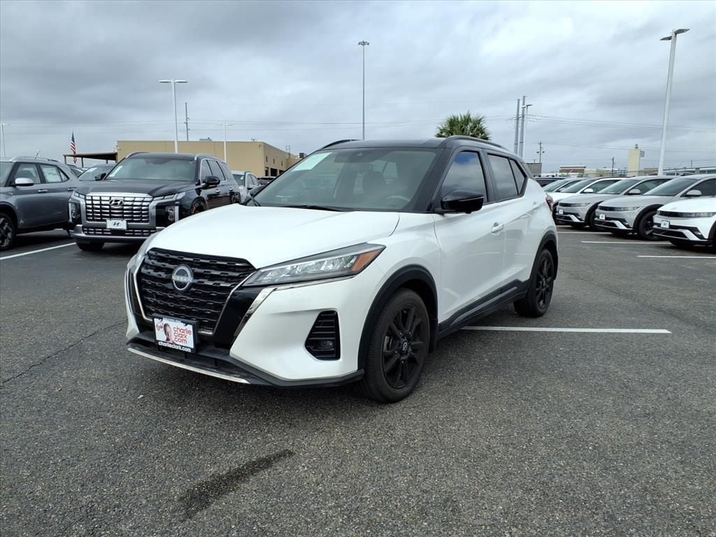 Used 2023 Nissan Kicks SR SUV