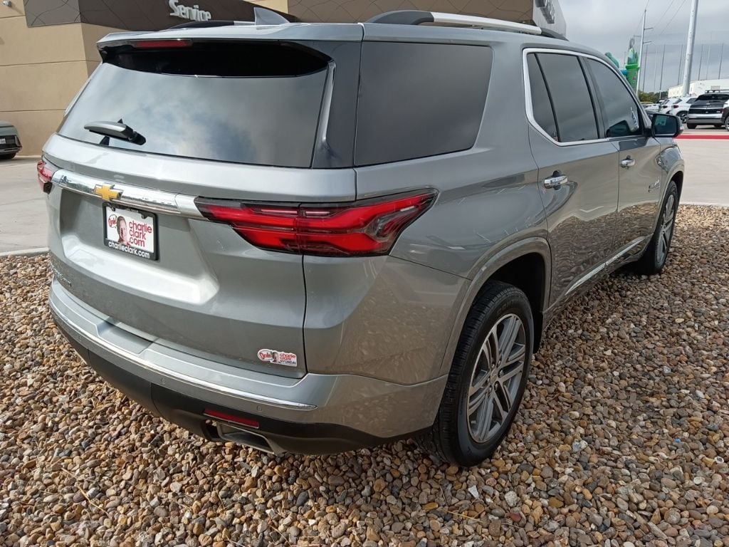 2023 Chevrolet Traverse High Country - Photo 4