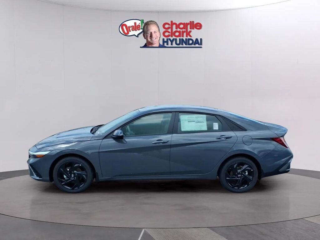New 2026 Hyundai Elantra SEL Sport Sedan