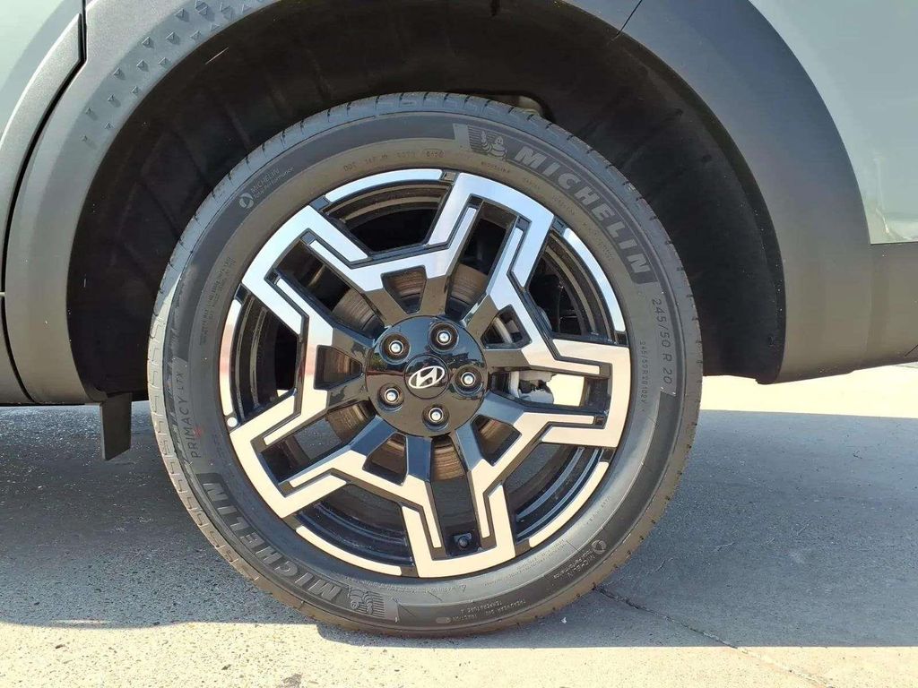 2026 Hyundai Santa Cruz Limited - Photo 15