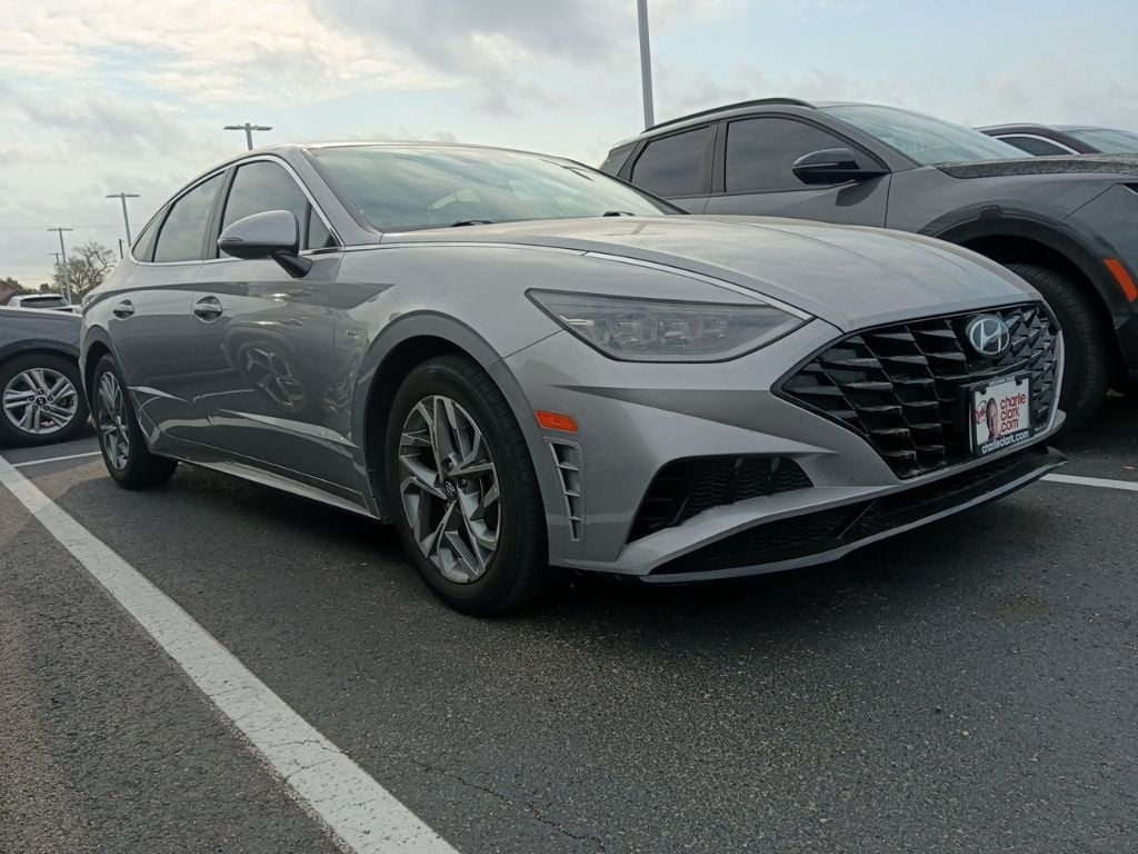 Used 2023 Hyundai Sonata SEL Sedan