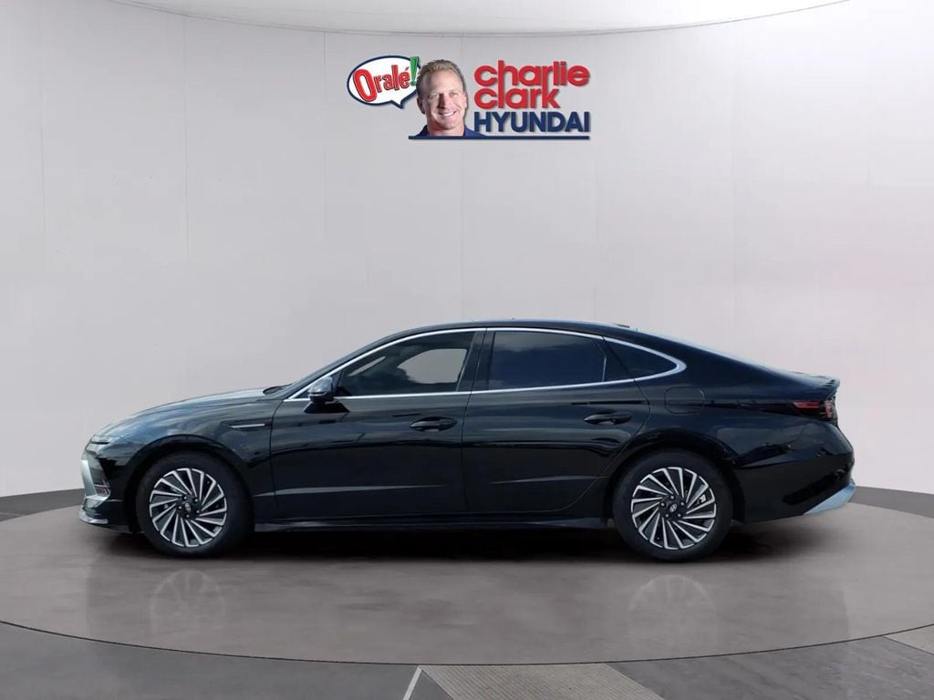 Certified 2026 Hyundai Sonata Hybrid SEL Sedan