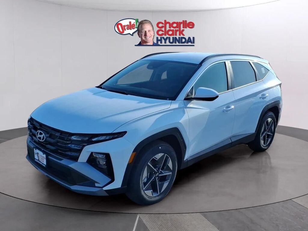 New 2026 Hyundai Tucson SEL FWD SUV