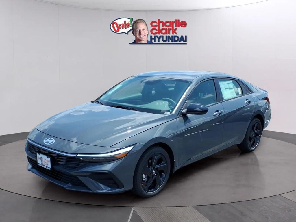 New 2026 Hyundai Elantra SEL Sport Sedan