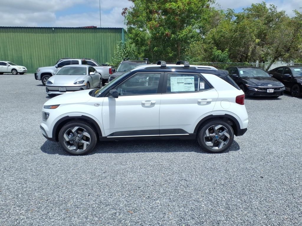 New 2026 Hyundai Venue SEL w/Two-Tone Roof SUV