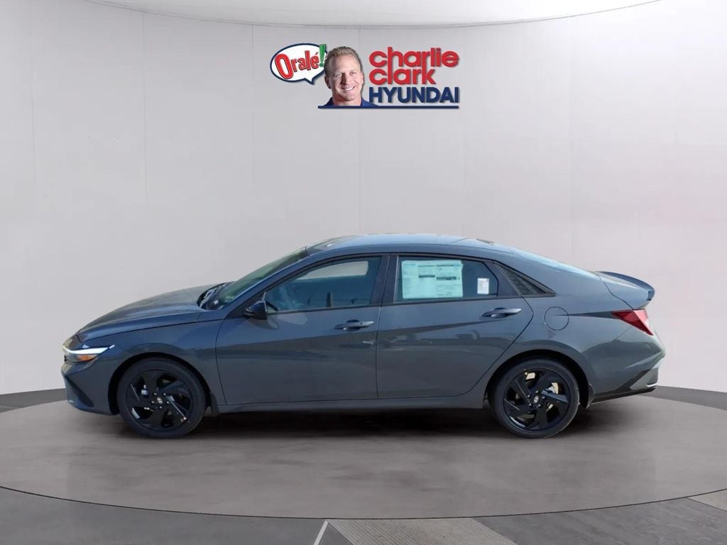 New 2026 Hyundai Elantra SEL Sport Sedan