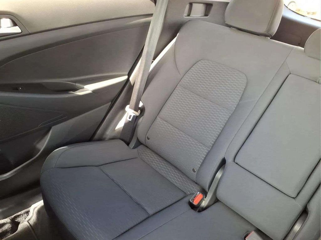 2021 Hyundai Tucson Value - Photo 15