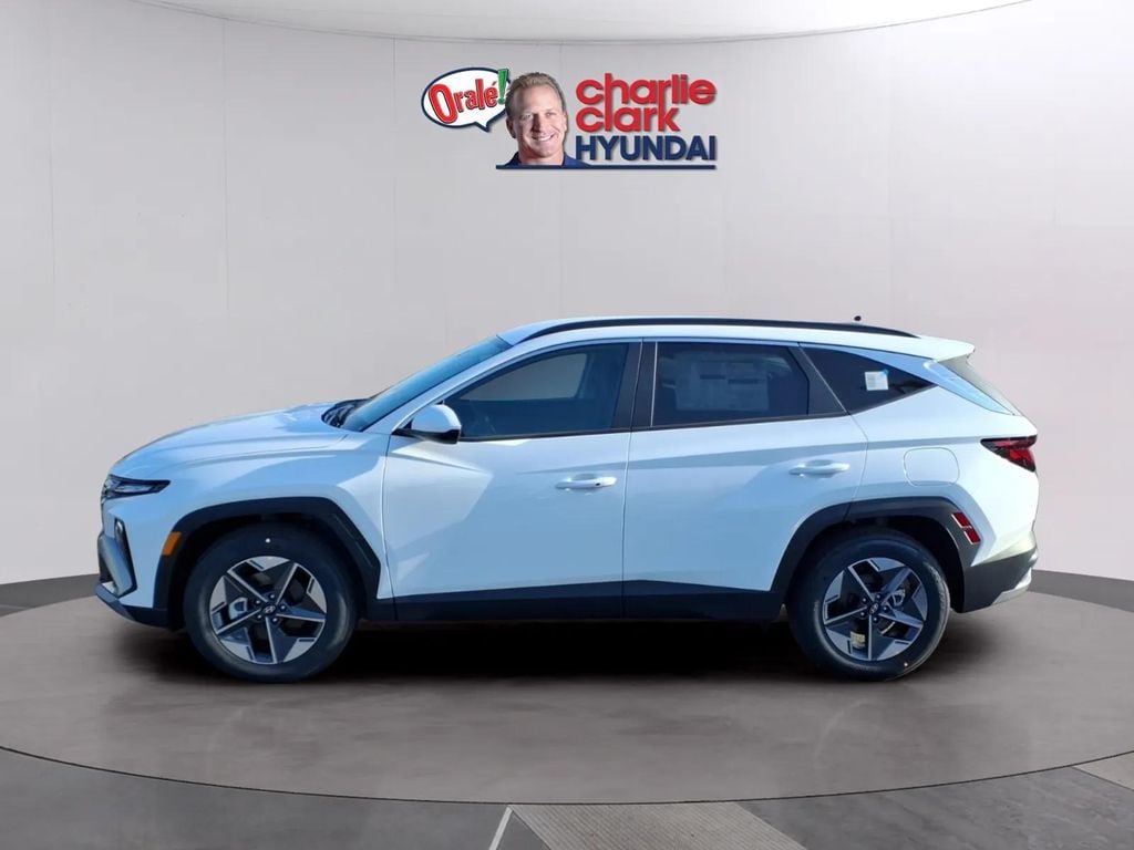 New 2026 Hyundai Tucson SEL FWD SUV