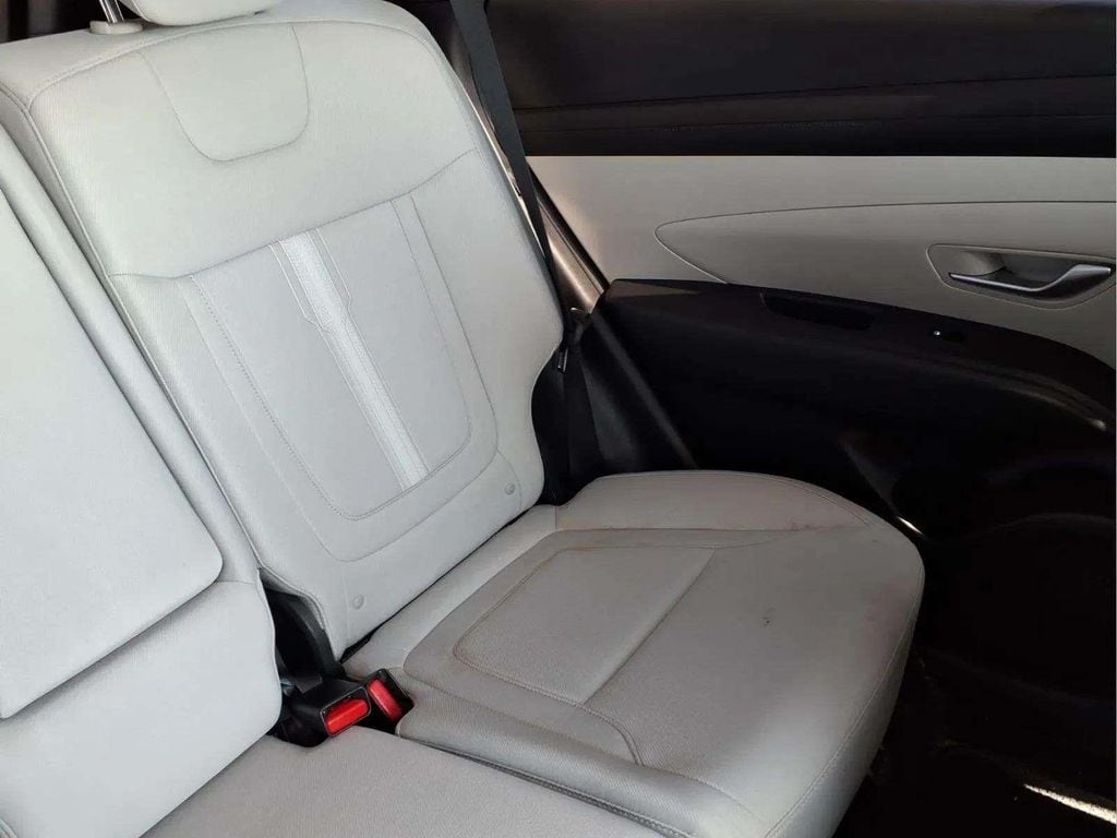 2025 Hyundai Tucson SEL - Photo 17
