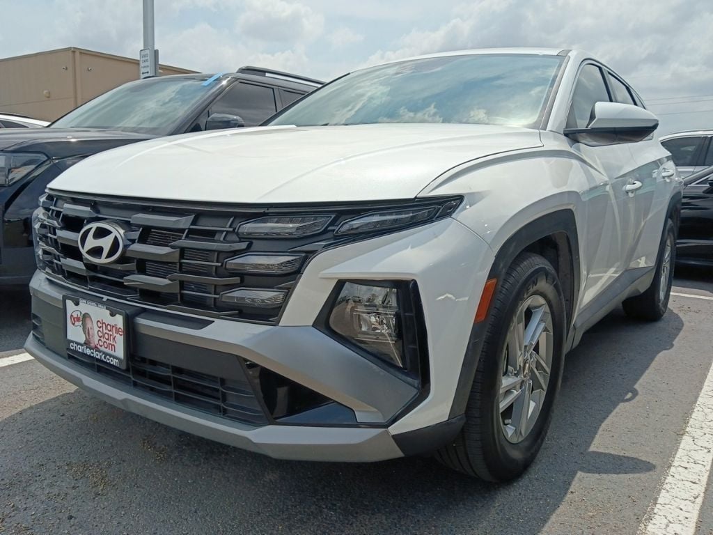 Used 2025 Hyundai Tucson SE SUV
