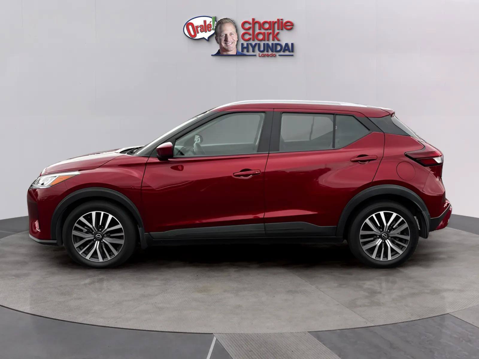 Used 2022 Nissan Kicks SV with VIN 3N1CP5CVXNL519356 for sale in Laredo, TX