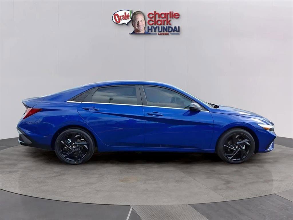 2026 Hyundai Elantra SEL - Photo 6
