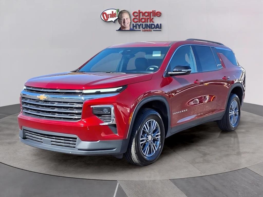 2025 Chevrolet Traverse LT