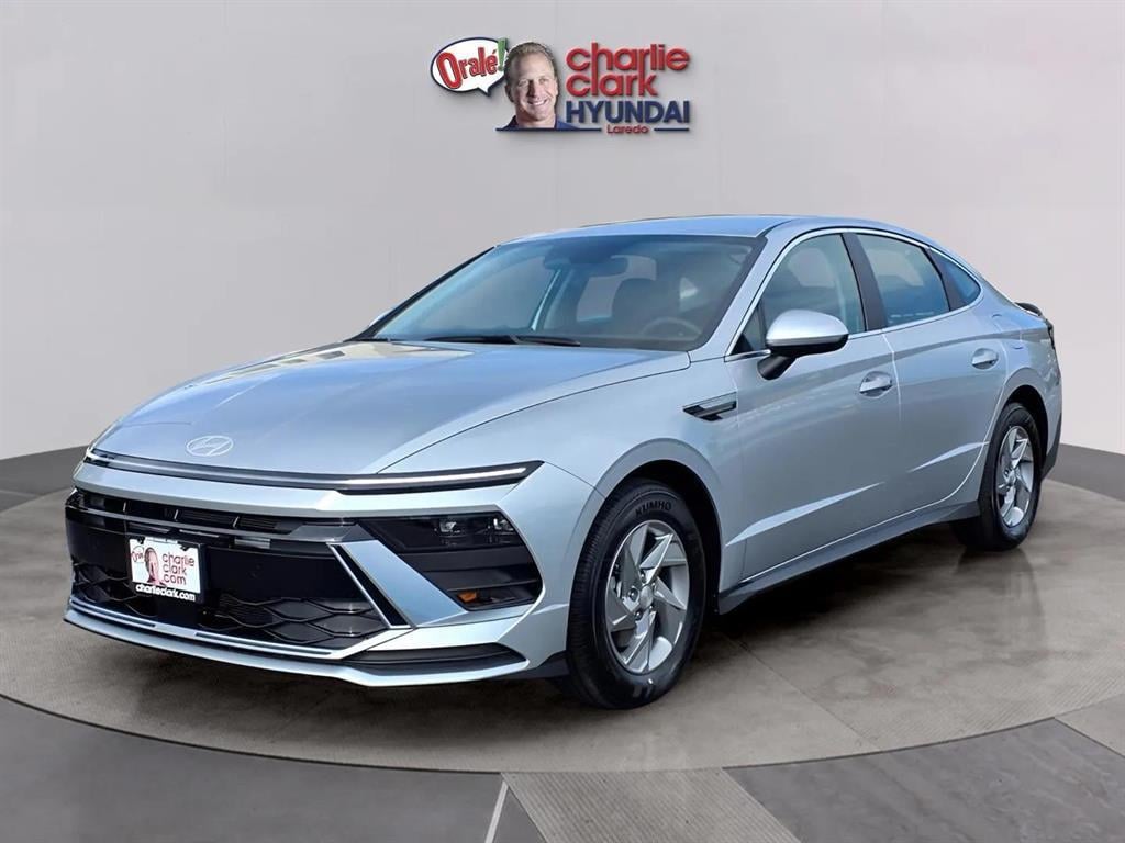 New 2026 Hyundai Sonata SE Sedan
