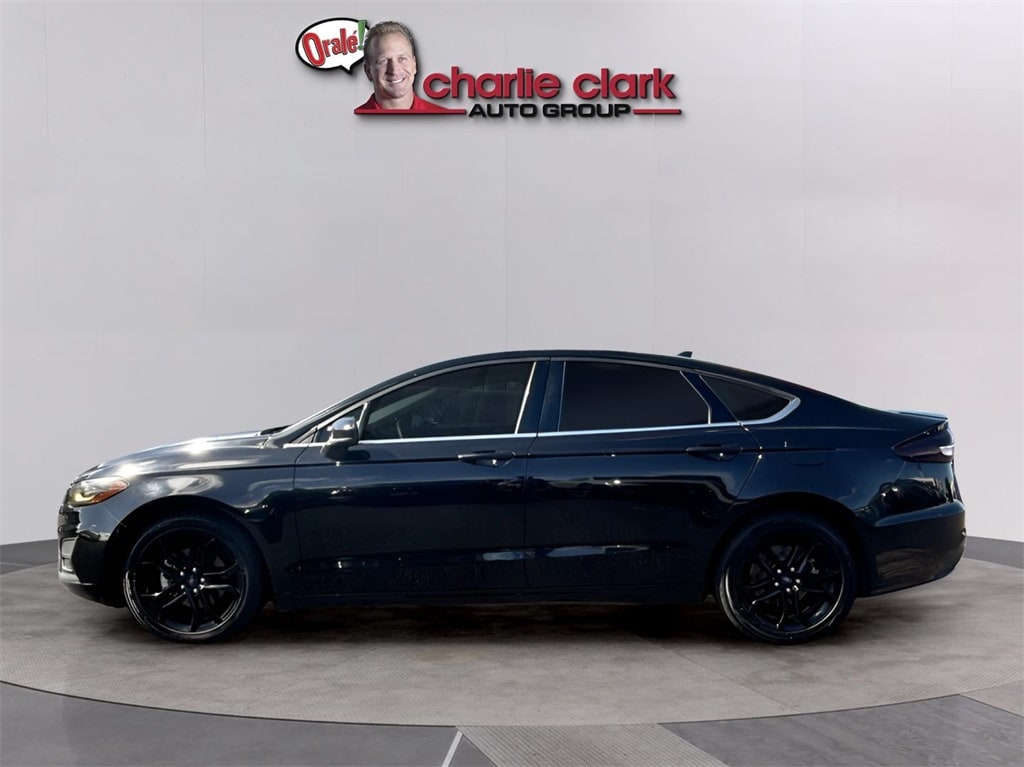 Used 2020 Ford Fusion SE with VIN 3FA6P0HD4LR126417 for sale in Laredo, TX