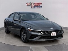 2025 Hyundai Elantra SEL Convenience Sedan