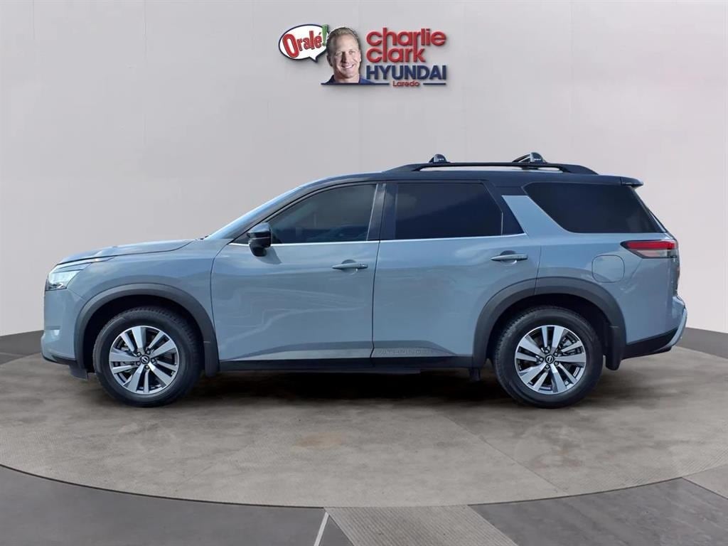 Used 2022 Nissan Pathfinder SL SUV