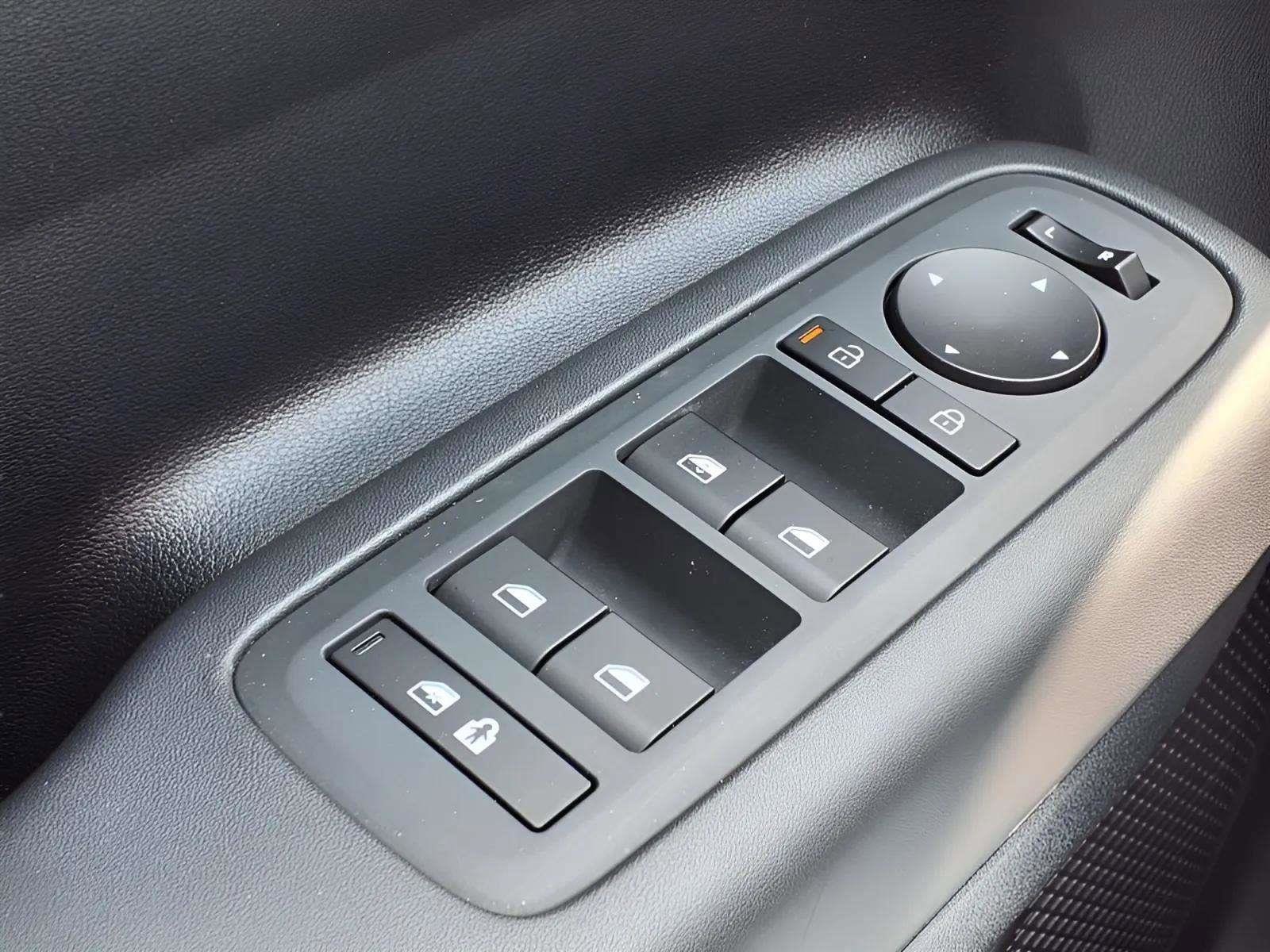 2026 Hyundai Santa Fe SE - Photo 17
