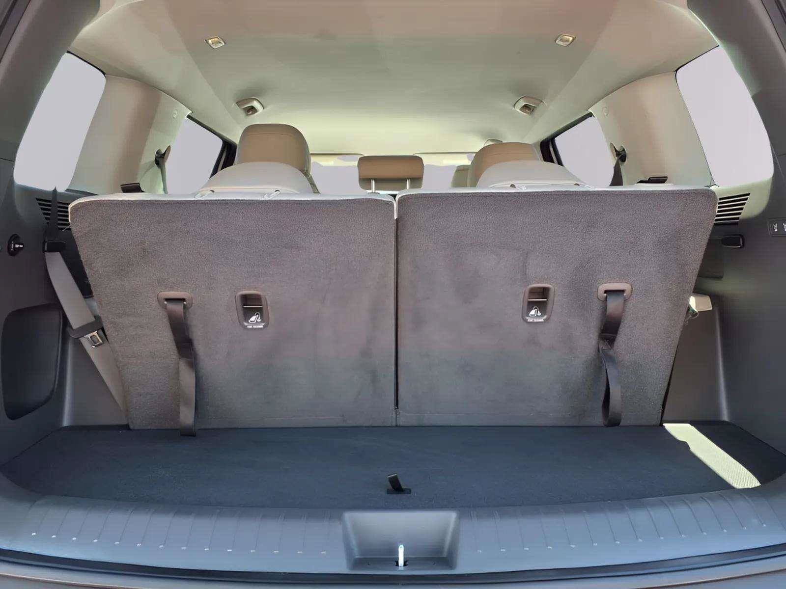 2025 Hyundai Santa Fe SEL - Photo 9