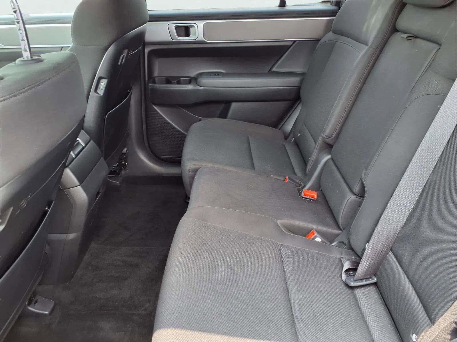 2026 Hyundai Santa Fe SE - Photo 9