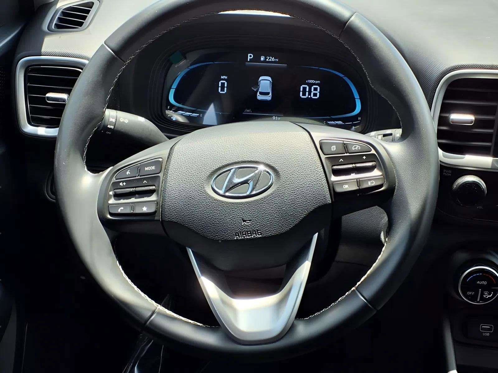 2024 Hyundai Venue SEL - Photo 19