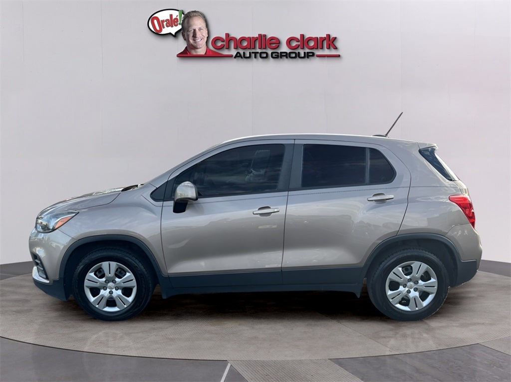 Used 2018 Chevrolet Trax LS with VIN 3GNCJKSB8JL214377 for sale in Laredo, TX