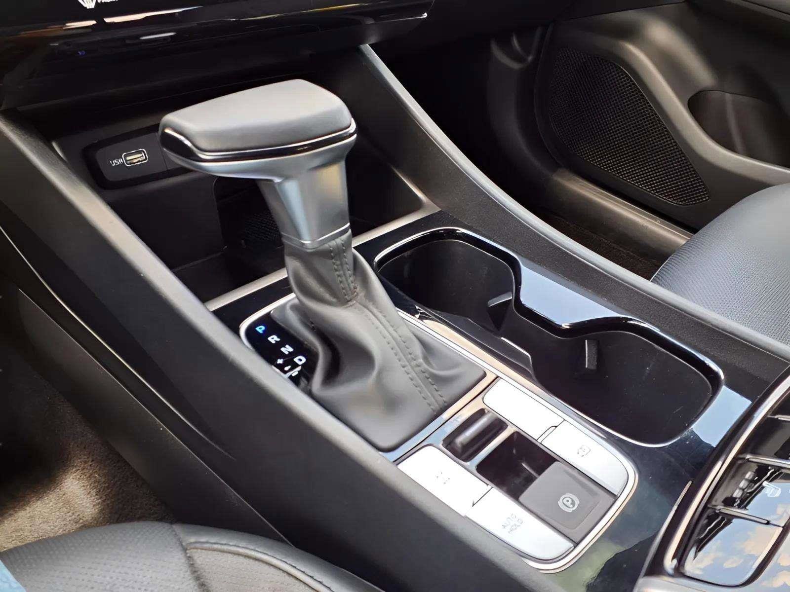 2024 Hyundai Santa Cruz XRT - Photo 17