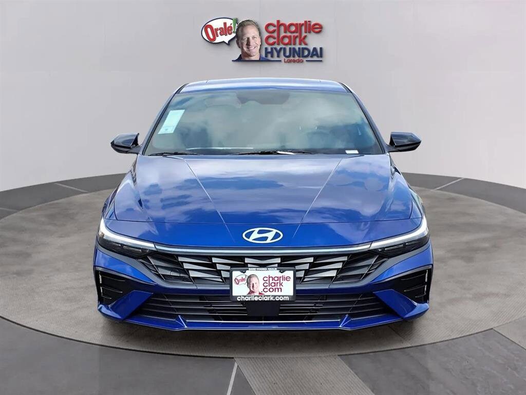 2026 Hyundai Elantra SEL - Photo 8