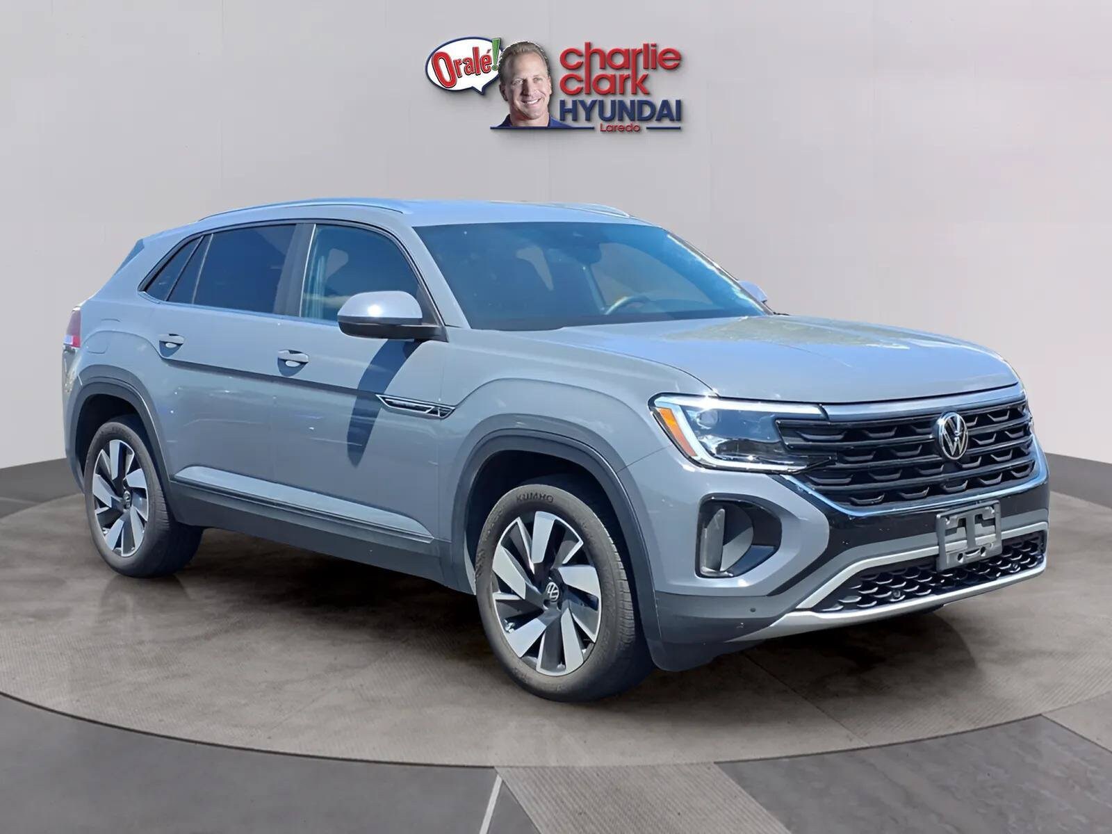 2026 Volkswagen Atlas Cross Sport SE w/Tech - Photo 7