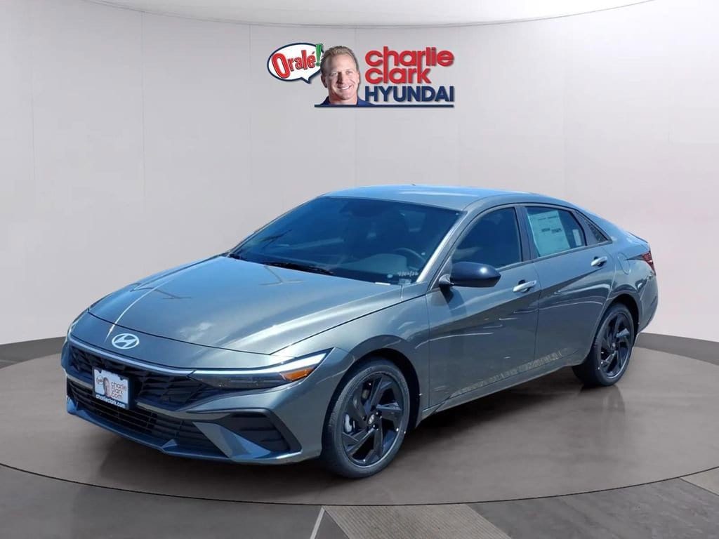 2026 Hyundai Elantra 2.0 SEL Sport IVT's photo