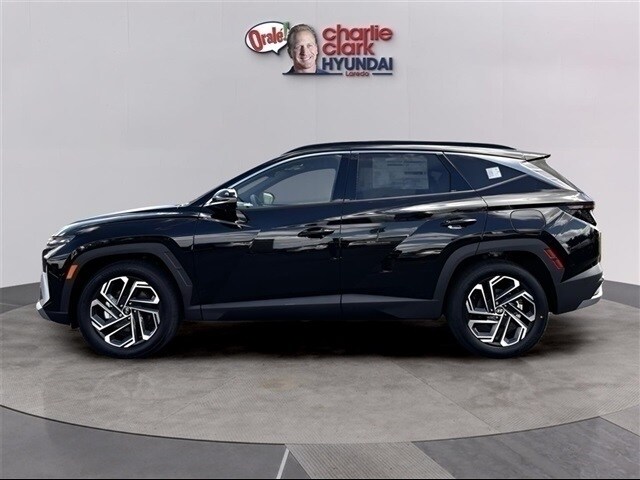 2025 Hyundai Tucson Limited photo 2