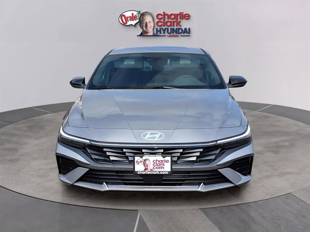 2026 Hyundai Elantra SEL - Photo 8