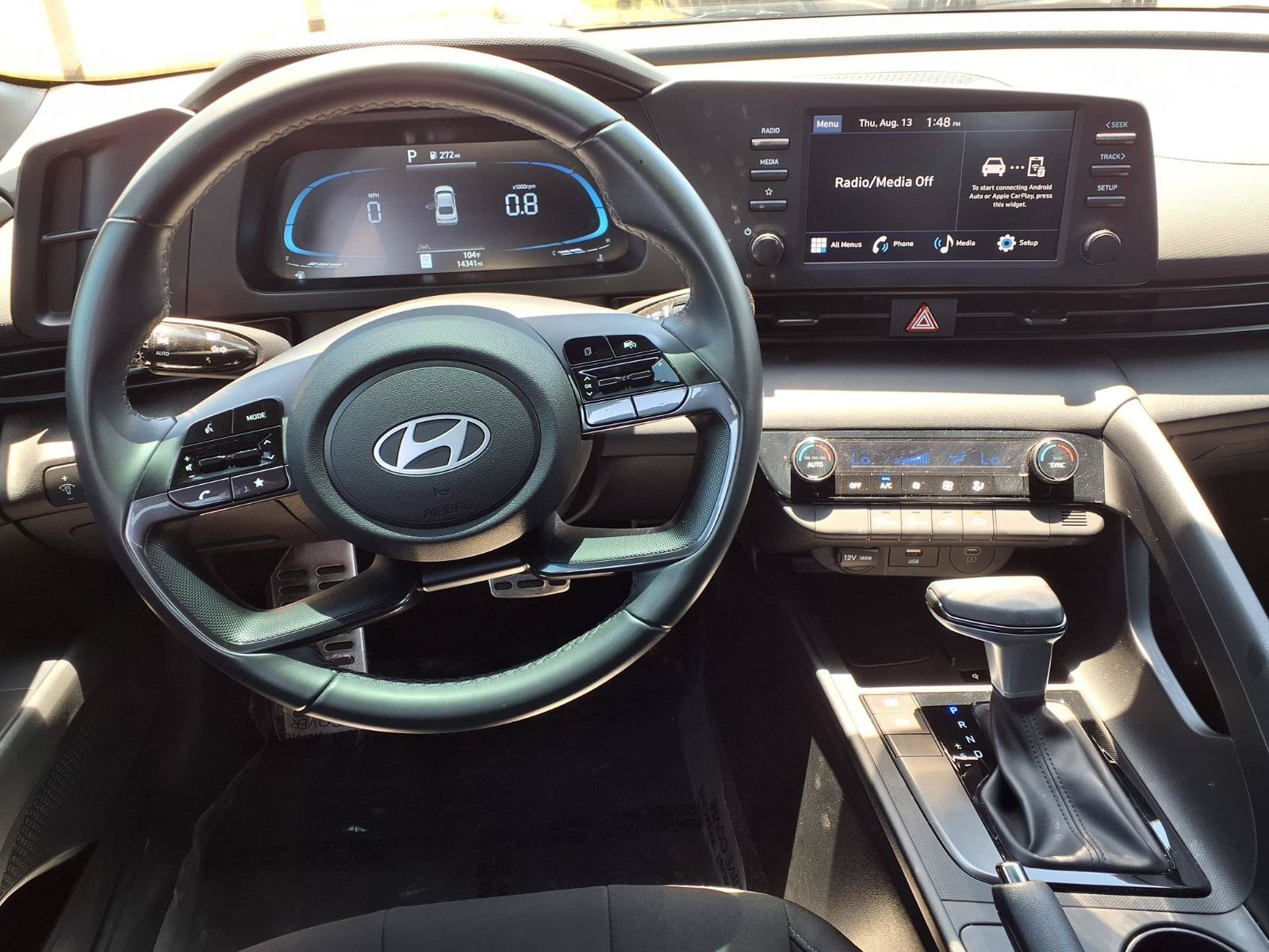2025 Hyundai Elantra SEL - Photo 13