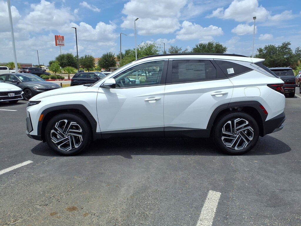 New 2026 Hyundai Tucson SEL Plus FWD SUV