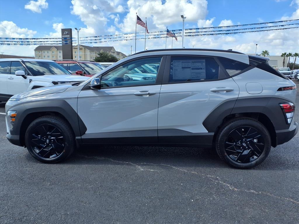 2026 Hyundai Kona SEL photo 2