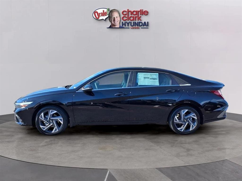 New 2025 Hyundai Elantra Limited Sedan