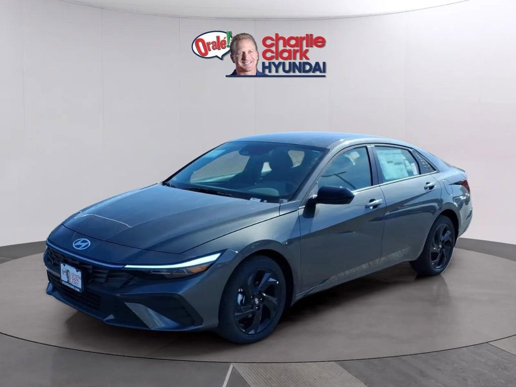 2026 Hyundai Elantra 2.0 SEL Sport IVT's photo