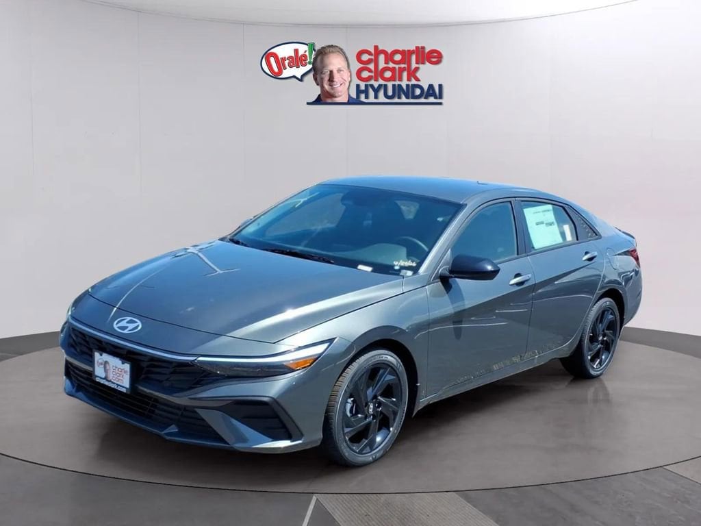 2026 Hyundai Elantra 2.0 SEL Sport IVT's photo