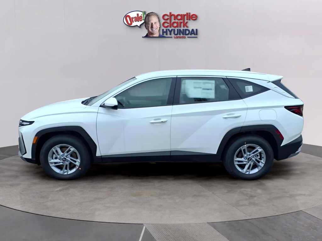 New 2026 Hyundai Tucson SE FWD SUV