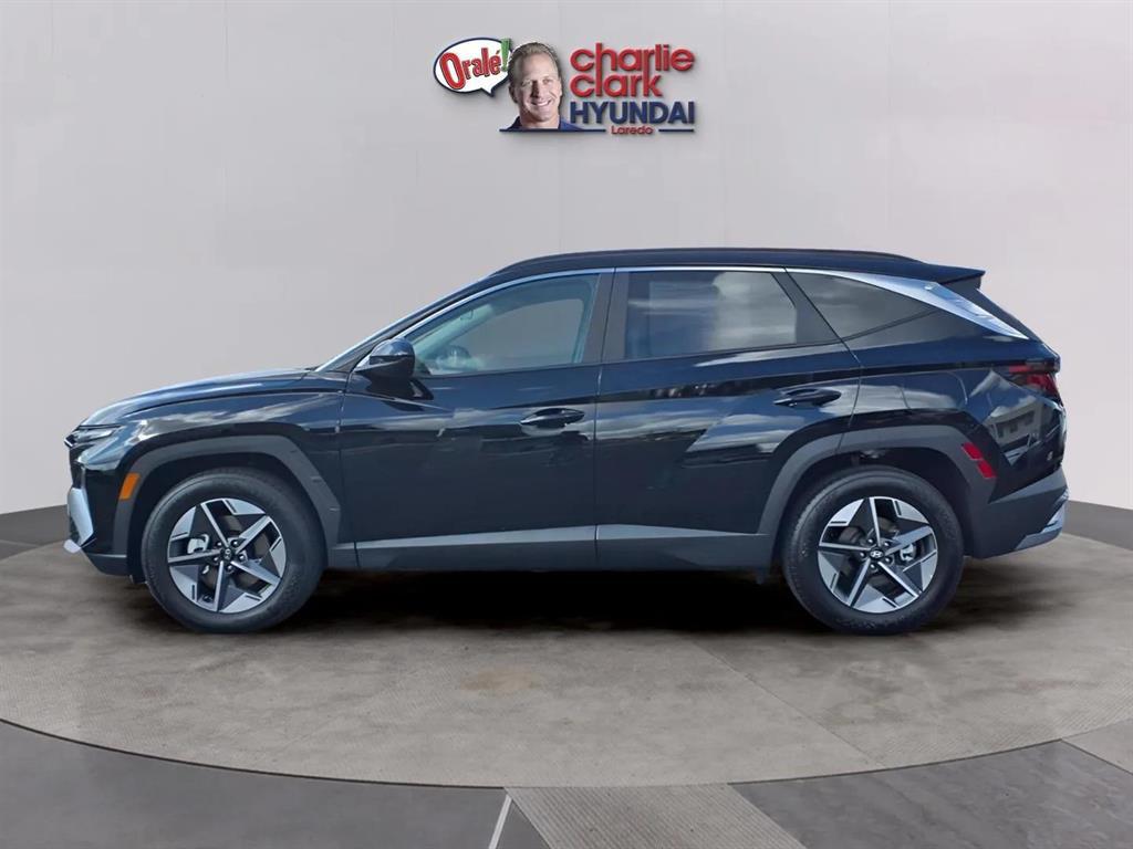 2025 Hyundai Tucson SEL photo 2