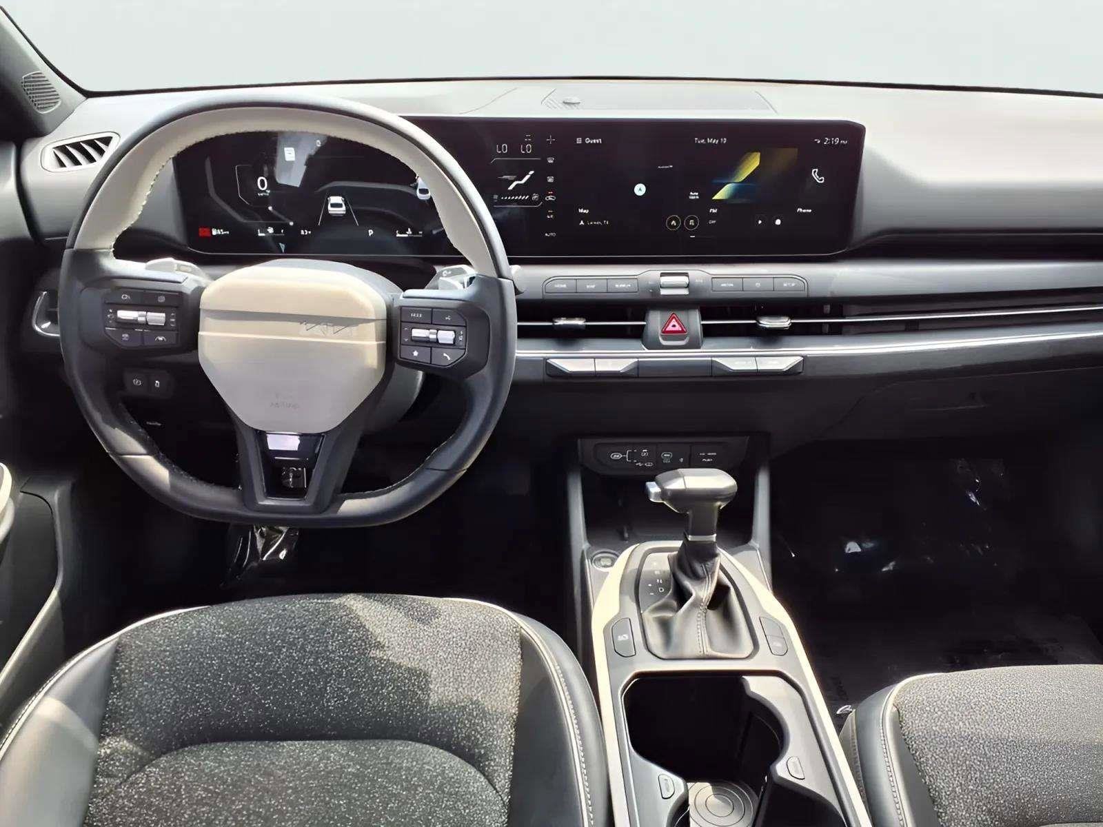 2025 Kia K4 GT-Line - Photo 11